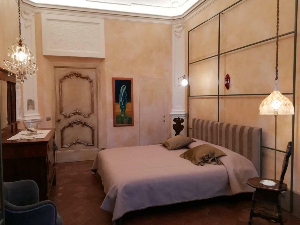 Boutique Apartment Urbino Extérieur photo