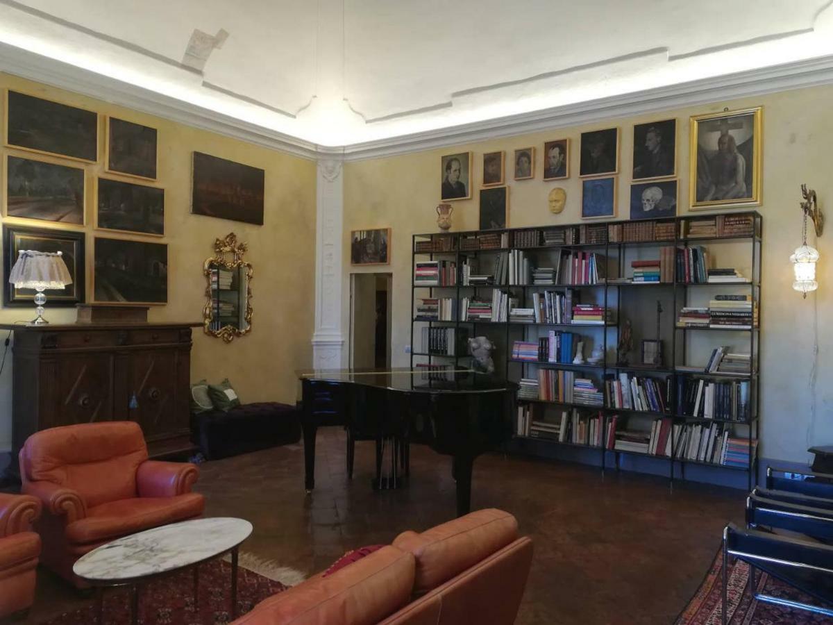 Boutique Apartment Urbino Extérieur photo