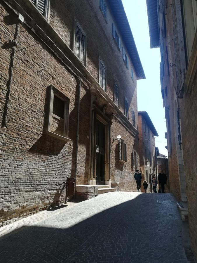 Boutique Apartment Urbino Extérieur photo